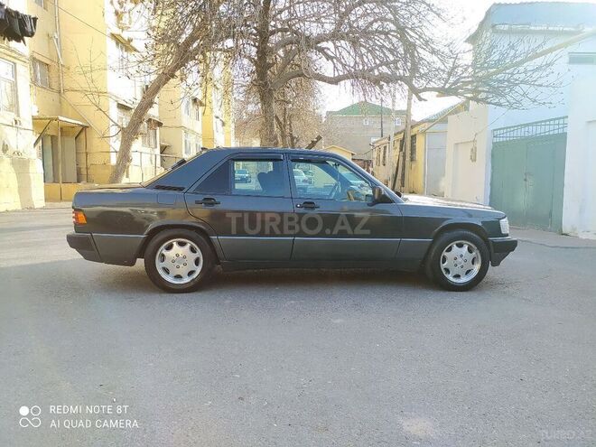 Mercedes 190 1992, 236,521 km - 1.8 l - Bakı