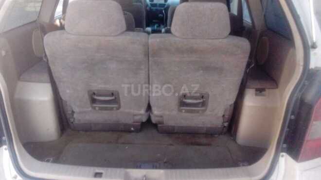 Mitsubishi Chariot 2001, 193,000 km - 2.4 л - Qusar
