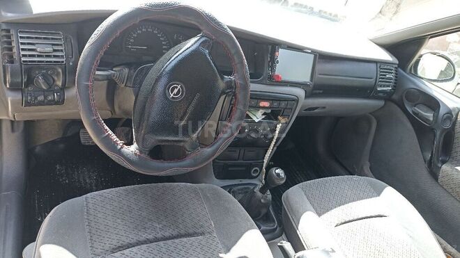 Opel Vectra 1996, 490,000 km - 1.8 l - Bakı