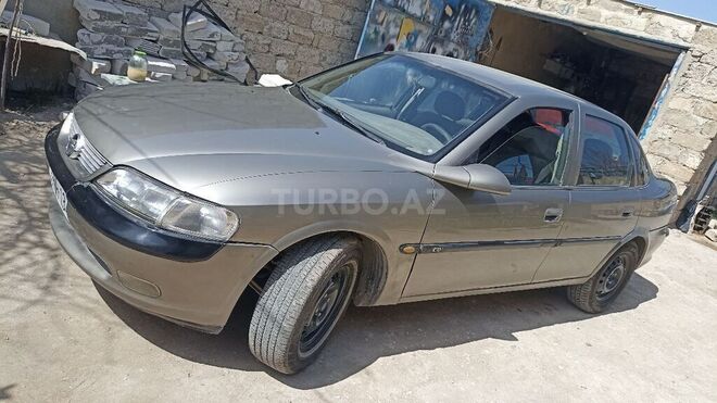 Opel Vectra 1996, 490,000 km - 1.8 l - Bakı