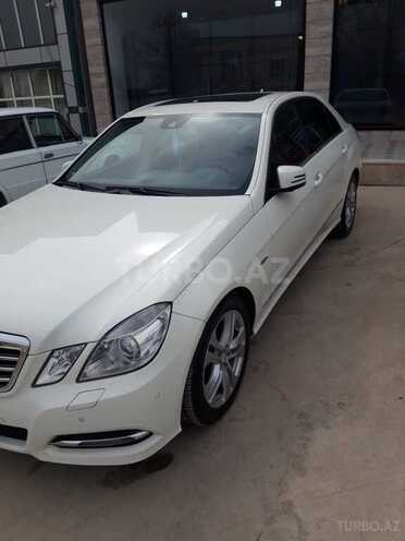 Mercedes E 220 2011, 210,000 km - 2.2 л - Qazax