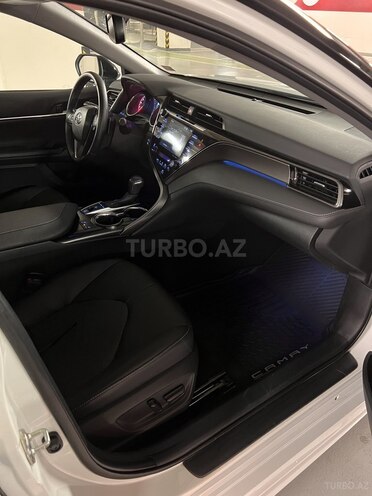Toyota Camry 2020, 28,500 km - 2.5 l - Bakı