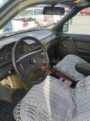 Mercedes 230 E 1985, 999,000 km - 2.3 л - Sumqayıt