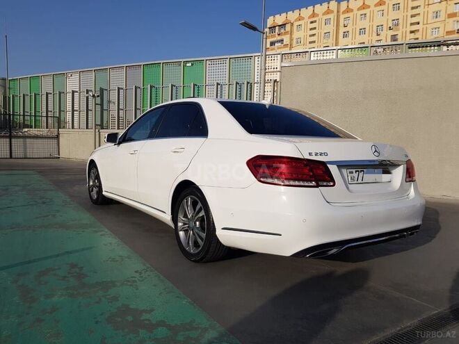 Mercedes E 220 2014, 129,000 km - 2.2 l - Bakı