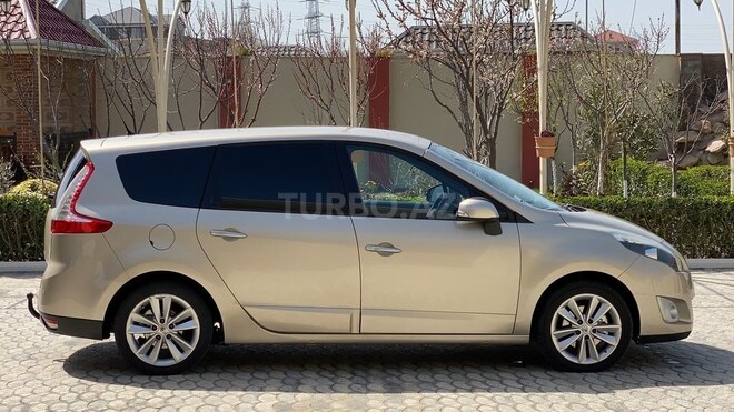 Renault Grand Scenic 2009, 177,000 km - 1.5 l - Bakı