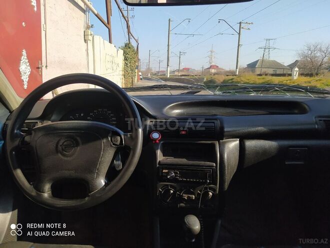 Opel Astra 1994, 190,000 km - 1.6 l - Bakı