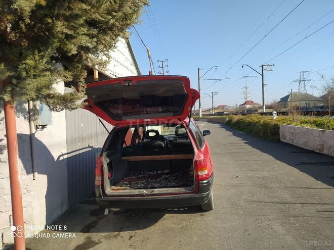 Opel Astra 1994, 190,000 km - 1.6 l - Bakı