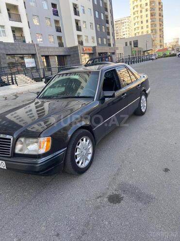 Mercedes E 300 1993, 333,000 km - 3.0 l - Bakı