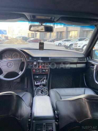 Mercedes E 300 1993, 333,000 km - 3.0 l - Bakı
