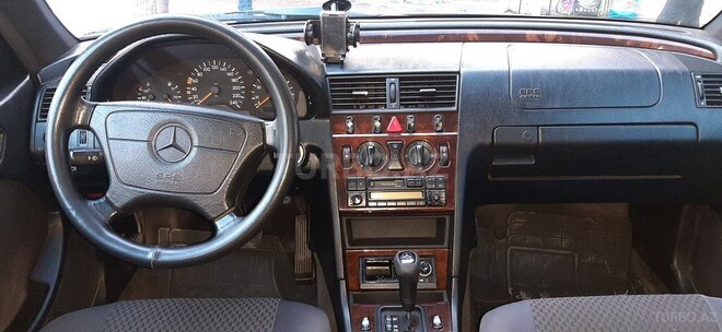 Mercedes C 180 1998, 280,200 km - 1.8 l - Bakı