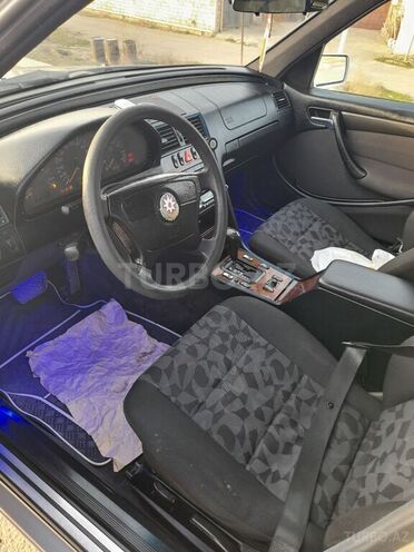 Mercedes C 200 1998, 282,000 km - 2.0 l - Bakı