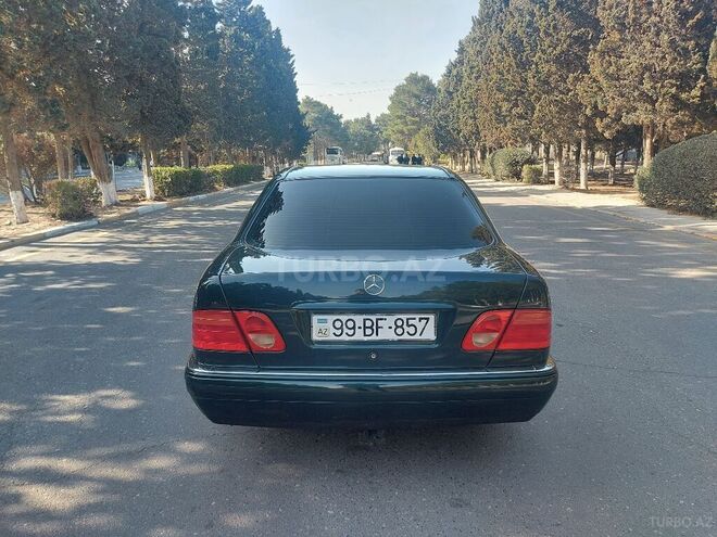 Mercedes E 240 1999, 211,000 km - 2.4 l - Sumqayıt