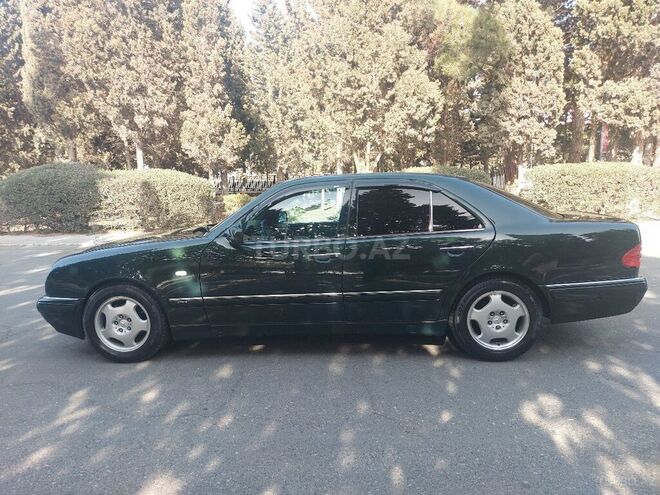 Mercedes E 240 1999, 211,000 km - 2.4 l - Sumqayıt