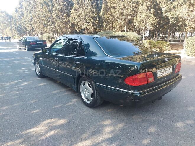 Mercedes E 240 1999, 211,000 km - 2.4 l - Sumqayıt