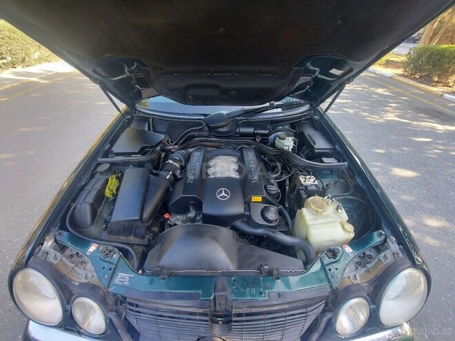 Mercedes E 240 1999, 211,000 km - 2.4 l - Sumqayıt