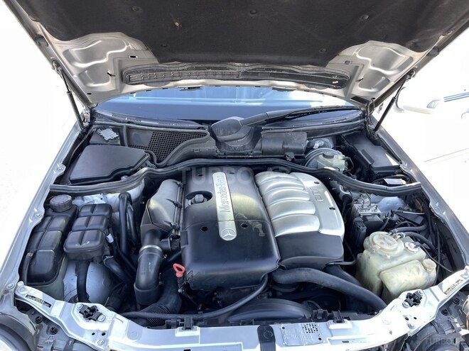 Mercedes E 270 2001, 420,000 km - 2.7 л - Bakı