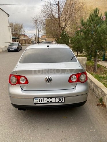 Volkswagen Passat 2006, 250,000 km - 2.0 л - Bakı