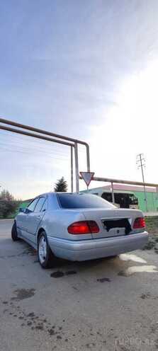 Mercedes E 200 1997, 355,600 km - 2.0 l - Bakı