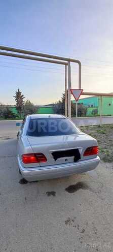 Mercedes E 200 1997, 355,600 km - 2.0 l - Bakı