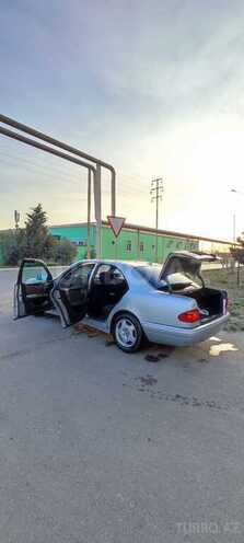 Mercedes E 200 1997, 355,600 km - 2.0 l - Bakı