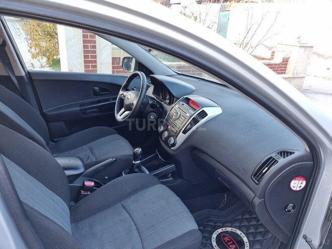 Kia Ceed 2009, 258,900 km - 1.6 l - Bakı