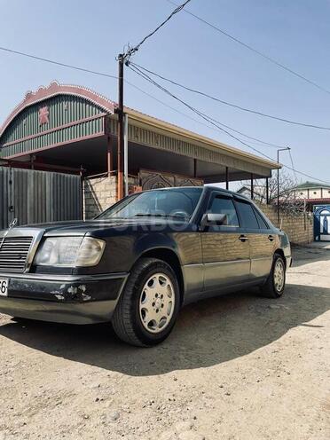 Mercedes E 250 1993, 350,000 km - 2.5 l - Bakı