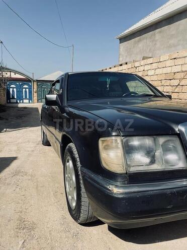 Mercedes E 250 1993, 350,000 km - 2.5 l - Bakı