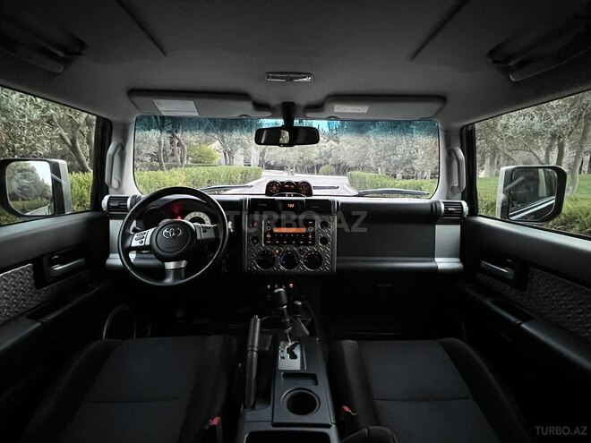 Toyota FJ Cruiser 2013, 126,000 km - 4.0 l - Bakı