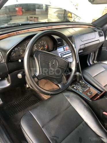 Mercedes C 230 1998, 555,000 km - 2.3 l - Zaqatala
