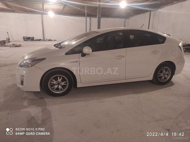 Toyota Prius 2011, 131,000 km - 1.8 l - Bakı