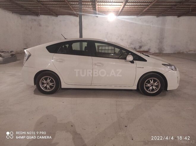 Toyota Prius 2011, 131,000 km - 1.8 l - Bakı