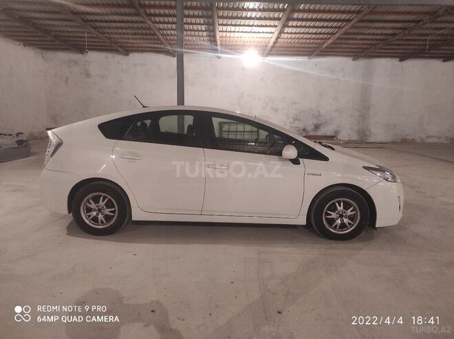 Toyota Prius 2011, 131,000 km - 1.8 l - Bakı