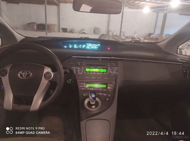 Toyota Prius 2011, 131,000 km - 1.8 l - Bakı