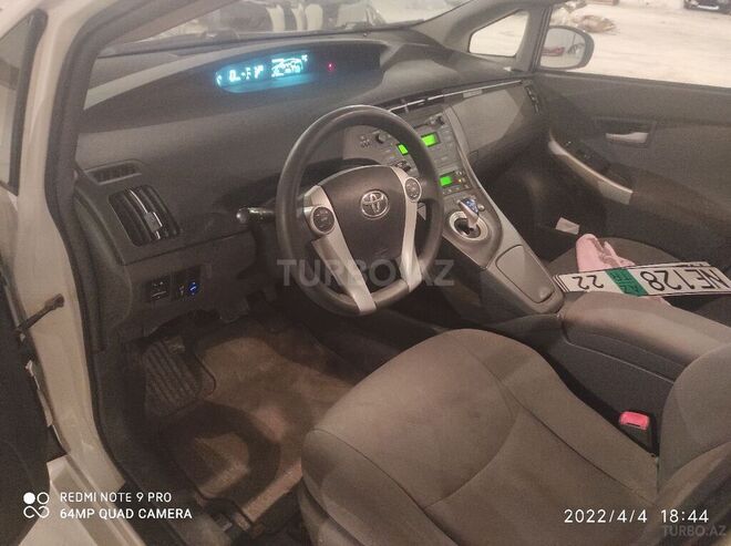 Toyota Prius 2011, 131,000 km - 1.8 l - Bakı