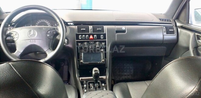 Mercedes E 270 2001, 472,220 km - 2.7 l - Beyləqan