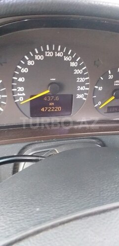 Mercedes E 270 2001, 472,220 km - 2.7 l - Beyləqan