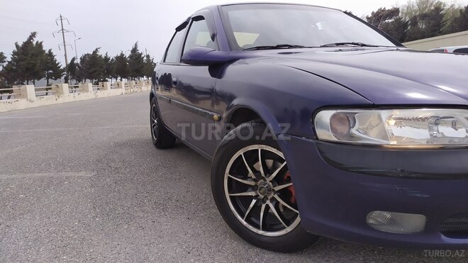 Opel Vectra 1997, 324,215 km - 1.6 l - Sumqayıt