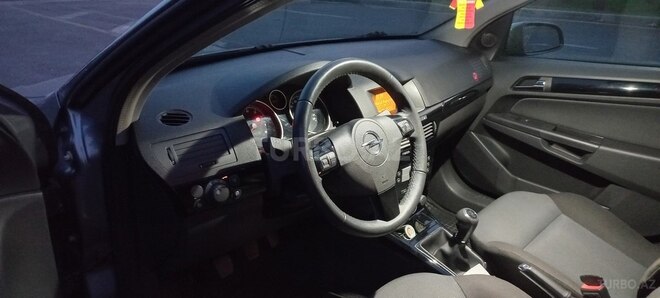 Opel Astra 2005, 199,000 km - 1.4 l - Qax