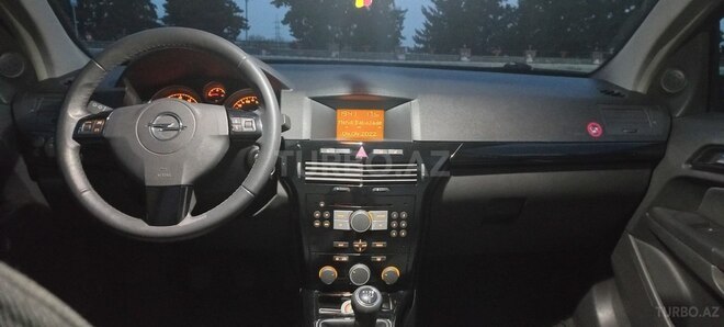 Opel Astra 2005, 199,000 km - 1.4 l - Qax