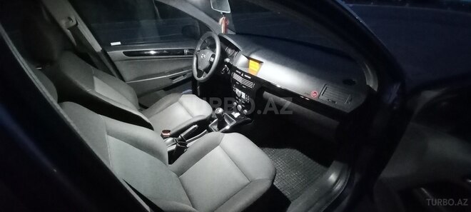 Opel Astra 2005, 199,000 km - 1.4 l - Qax