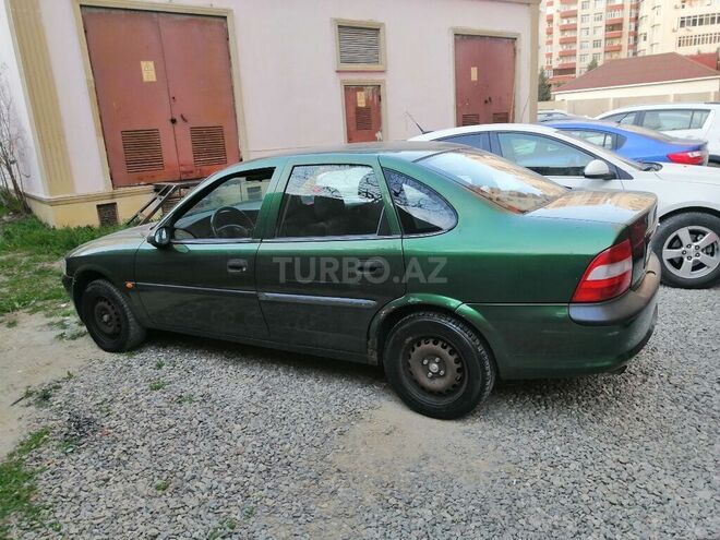 Opel Vectra 1996, 400,000 km - 1.6 l - Bakı