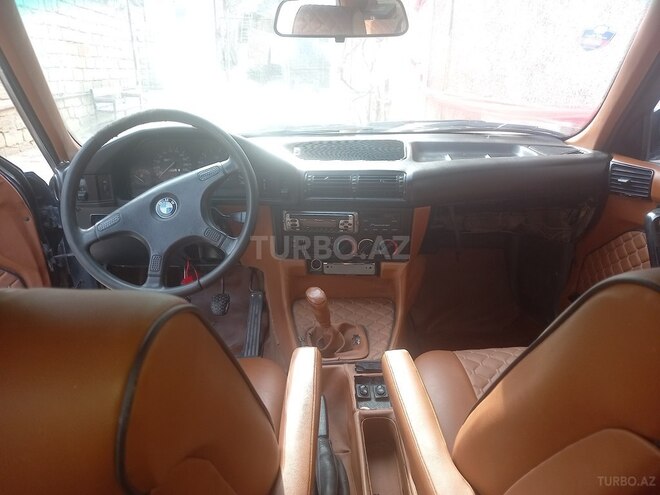 BMW 520 1990, 500,000 km - 2.0 l - Bakı