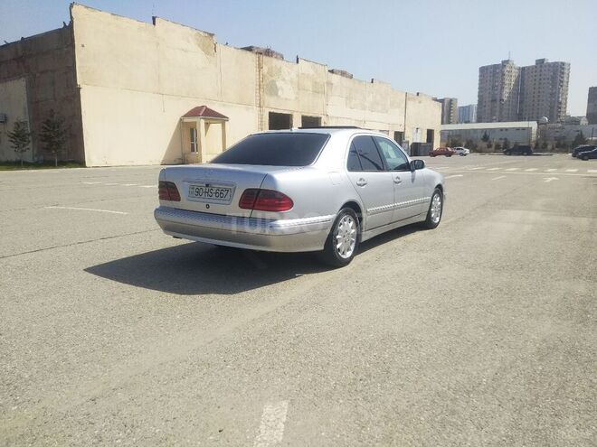 Mercedes E 320 2000, 796,000 km - 3.2 l - Bakı