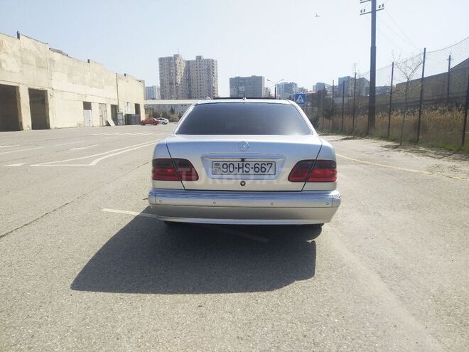Mercedes E 320 2000, 796,000 km - 3.2 l - Bakı