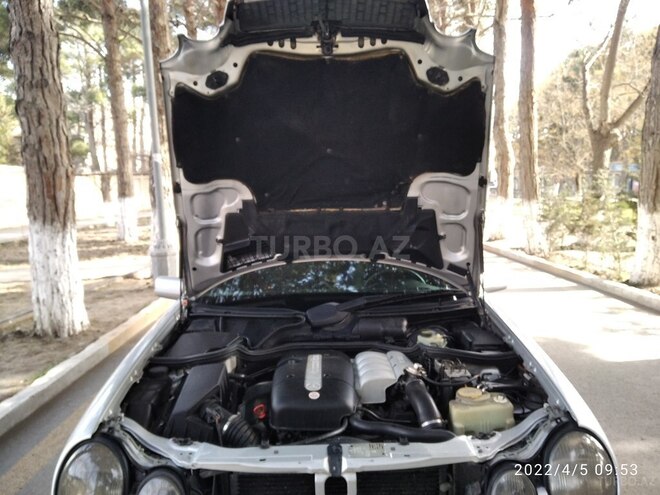 Mercedes E 220 1999, 490,123 km - 2.2 l - Sumqayıt