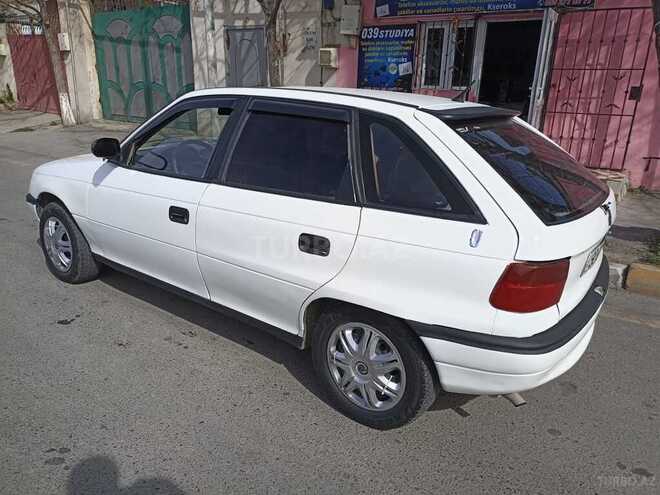 Opel Astra 1992, 327,842 km - 1.8 l - Sumqayıt