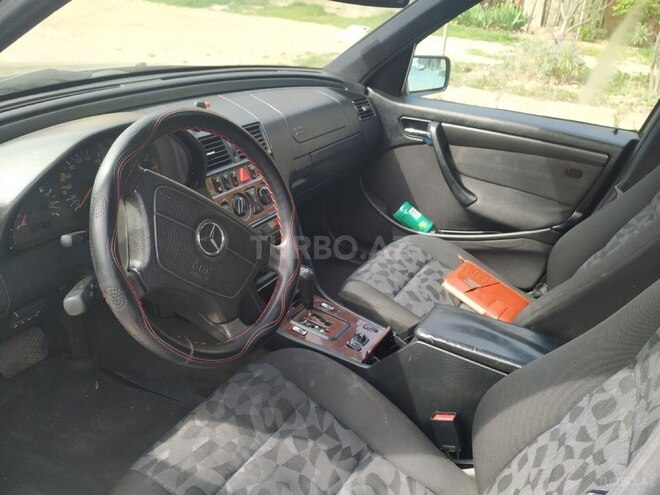Mercedes E 220 2000, 400,000 km - 2.2 l - Bakı