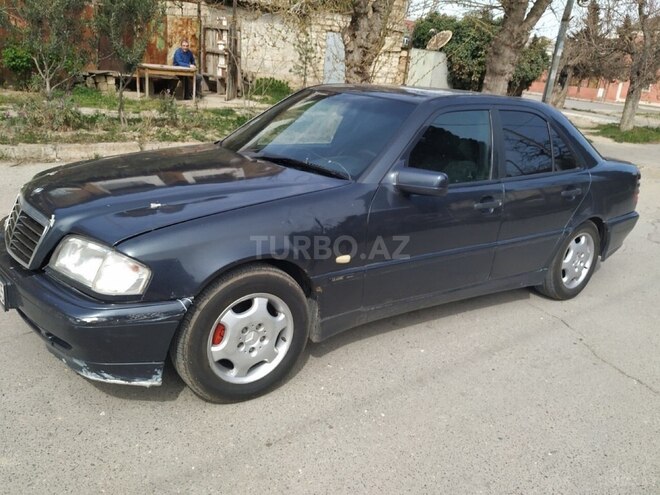 Mercedes E 220 2000, 400,000 km - 2.2 l - Bakı