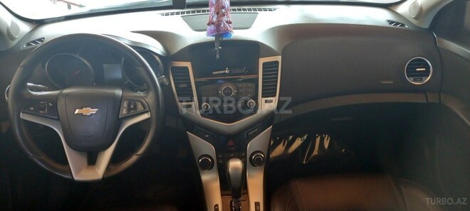 Chevrolet Cruze 2015, 181,500 km - 1.4 л - Tovuz