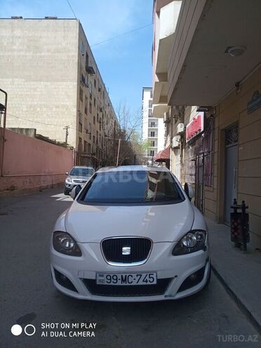 SEAT Leon 2011, 193,000 km - 1.6 л - Bakı
